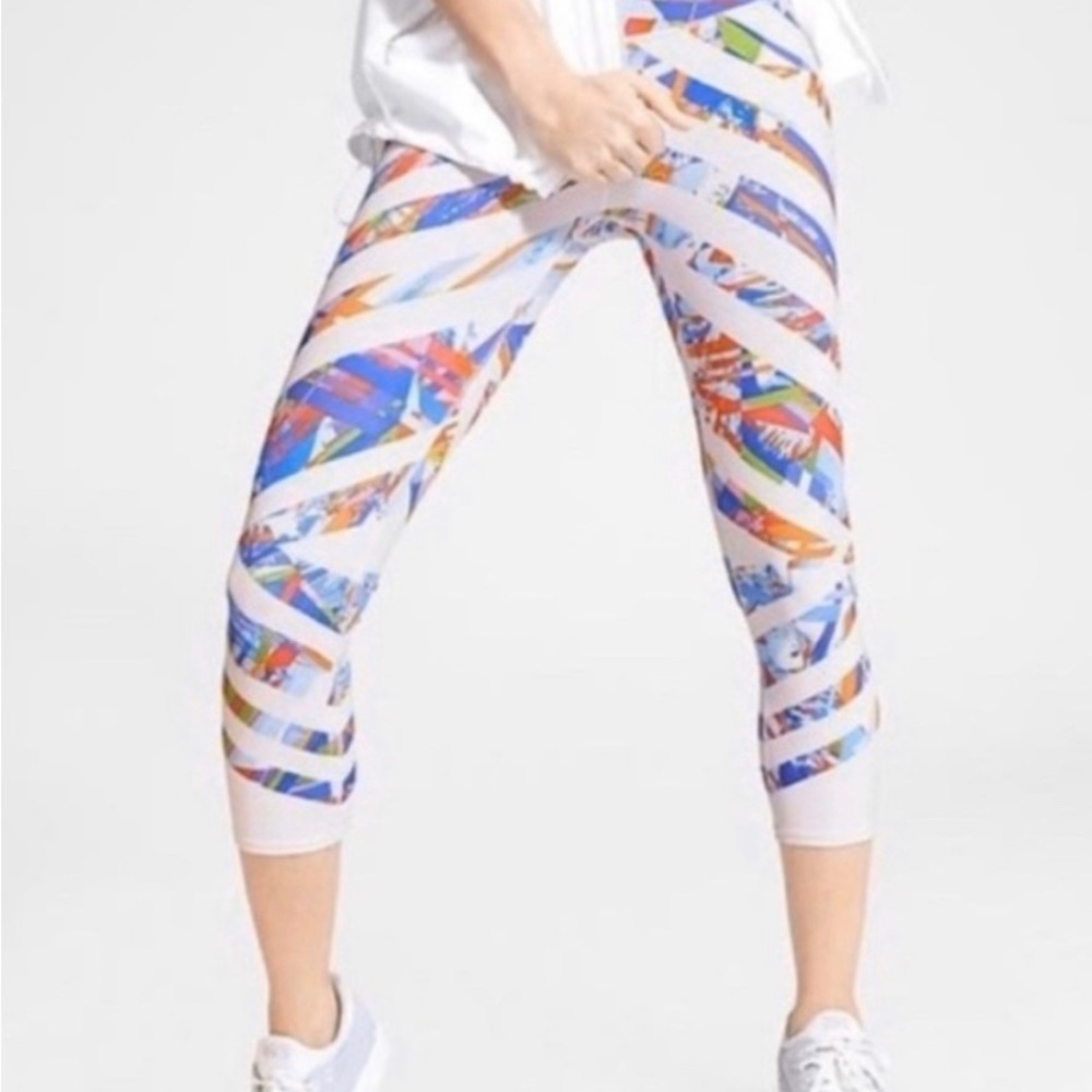 Athleta Kaleidoscope Sonar Capri size medium